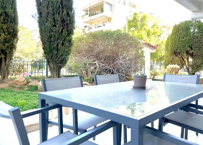 Garden-View Apartment, Marousi